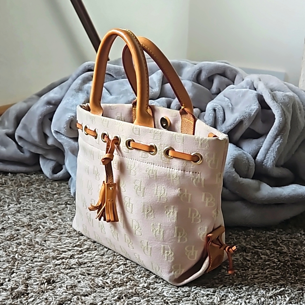Vintage Dooney & Bourke Bag